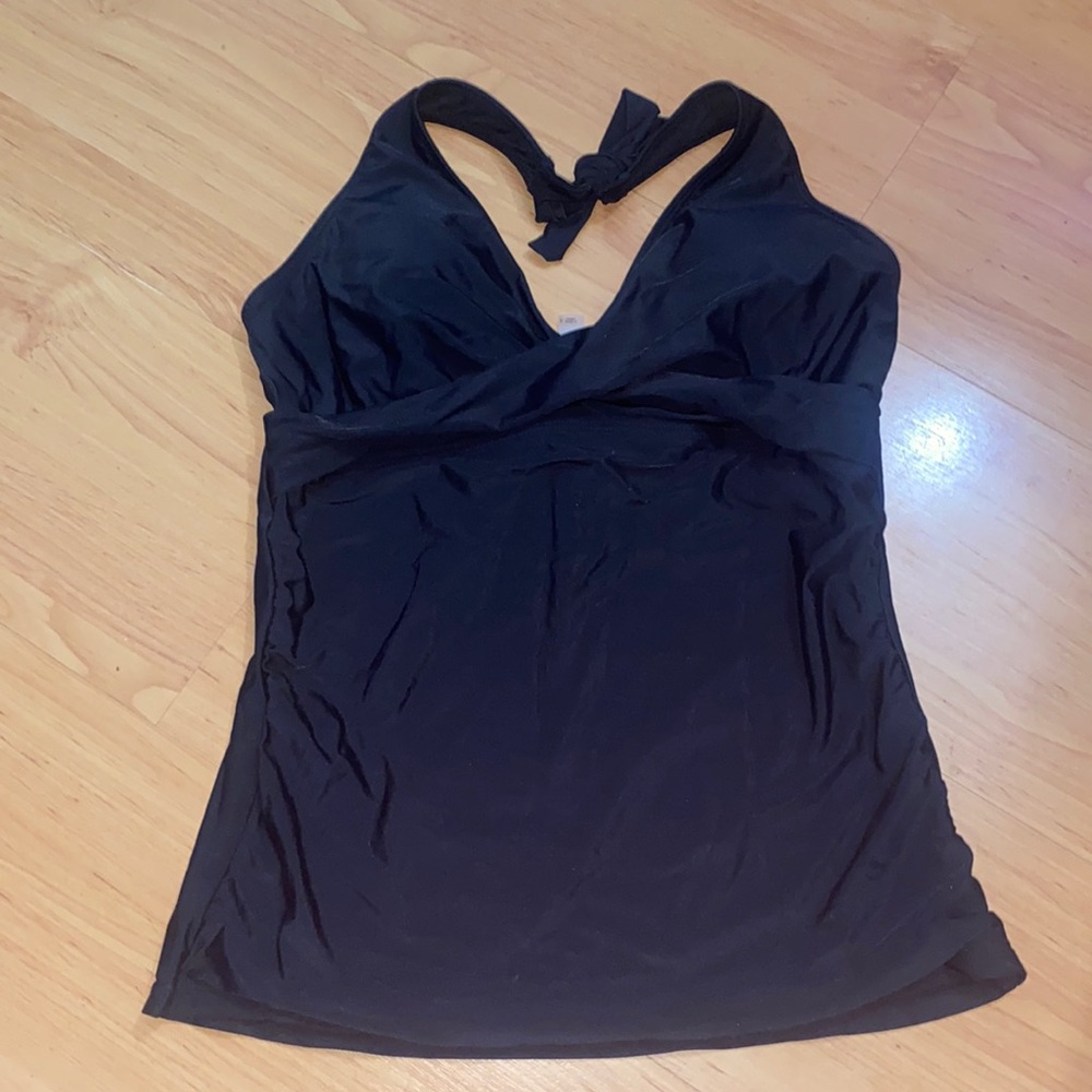 Women’s (M) Black Tempt Me HalterTankini Top. NWT.